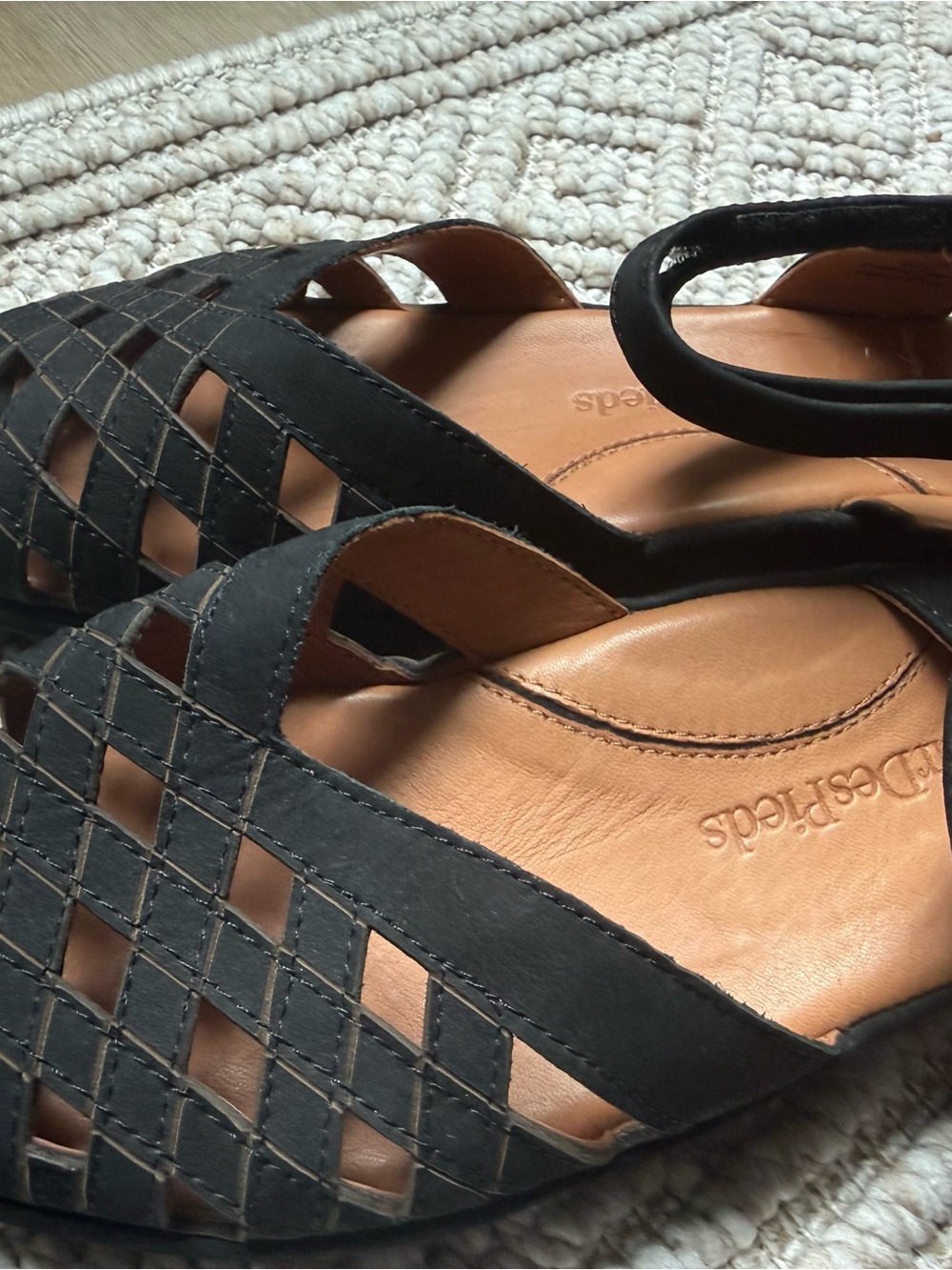 L’Amour Des Pieds Burcie Black Caged Slingback Sandals 8.5M - Picture 9 of 13